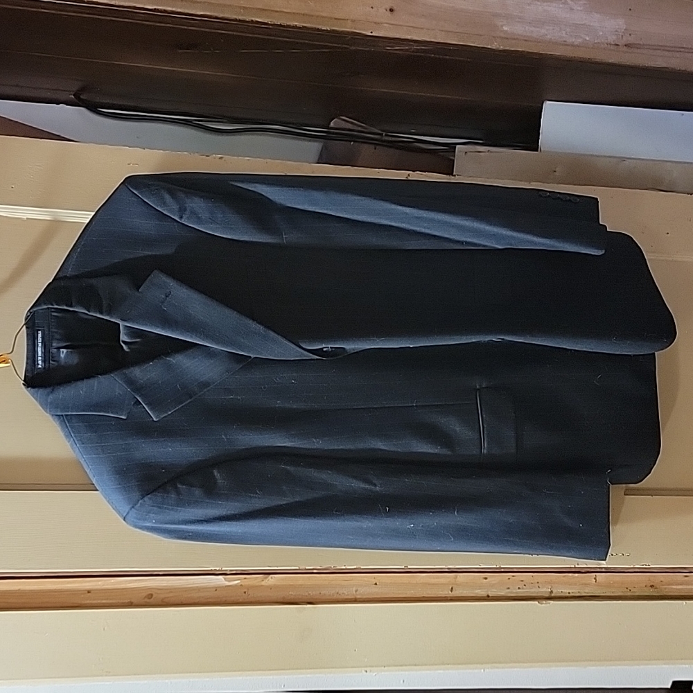 Vintage Geoffrey Beene Pin Striped Men's Suit Size 42L Jacket 36L Pants unhemned